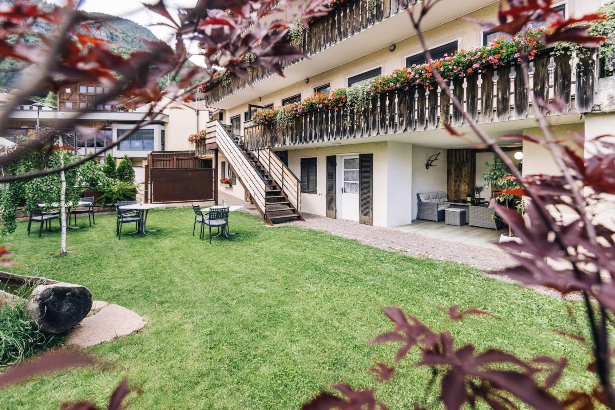 Hotel Schoenwies Trodena Exterior photo
